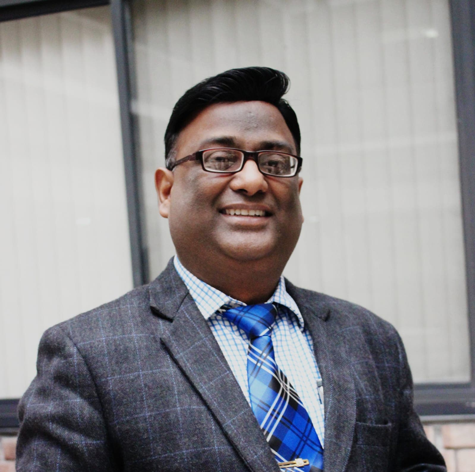 Dr. Amit Agarwal
